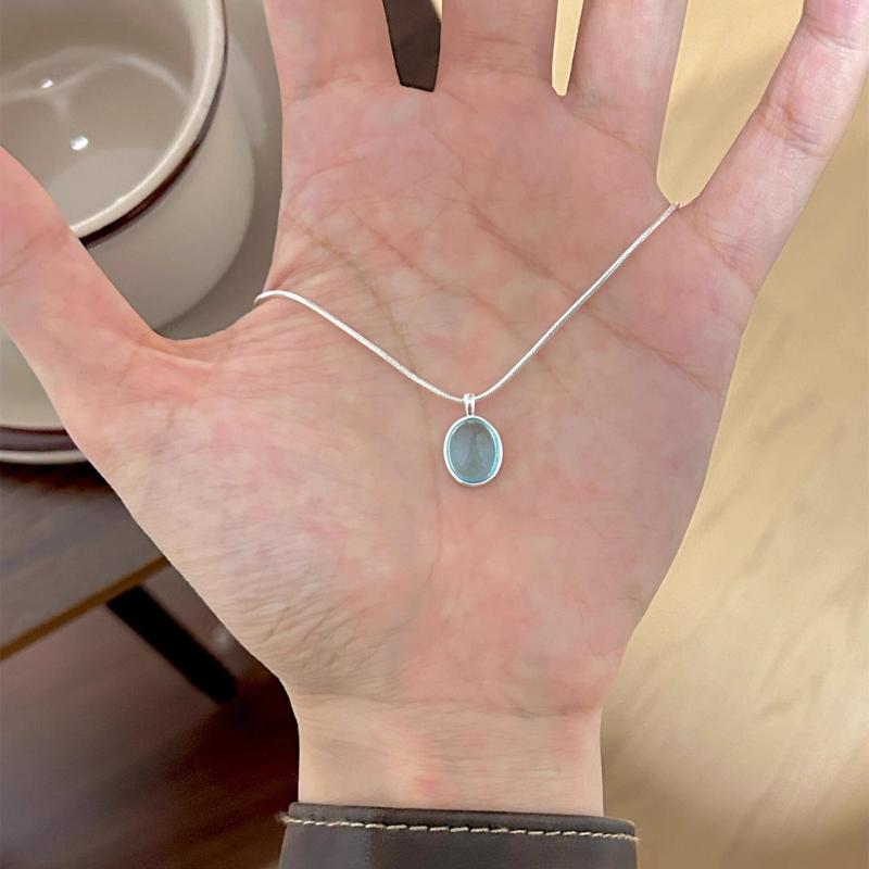 ネックレス レディース S925純銀 シンプル ファッション 百搭 高級感 楕円ペンダント 鎖骨チェーン 宝藍