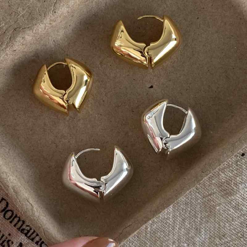 イヤーカフ レディース 金属 クール ミラー 菱形 水滴 汎用 高級感 ボリューム 幾何学 気質 エレガント 耳飾り アクセサリー シンプル モダン 日常使い