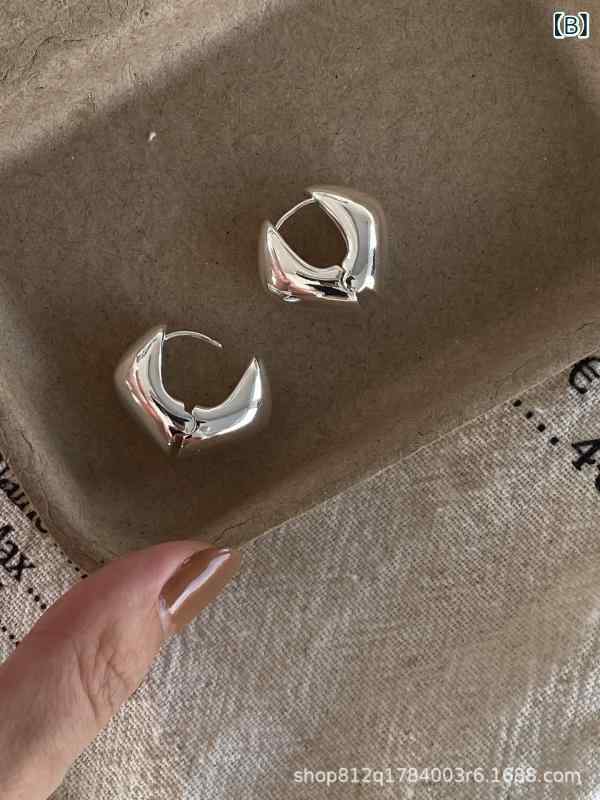 イヤーカフ レディース 金属 クール ミラー 菱形 水滴 汎用 高級感 ボリューム 幾何学 気質 エレガント 耳飾り アクセサリー シンプル モダン 日常使い