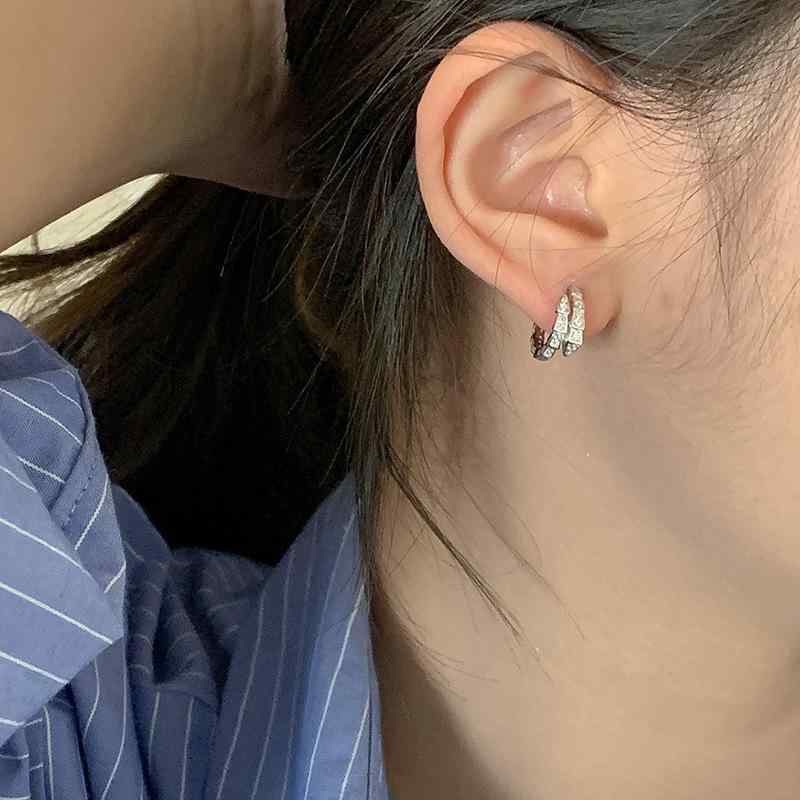 ・素材: 925シルバー・カラー: ホワイトゴールド・対象: 女性・形状: 動物モチーフ・加工: ダイヤモンドインレイ・モチーフ: 蛇・スタイル: 軽奢風・スタイル分類: ファッショントゥーコミュート・要素分類: 動物