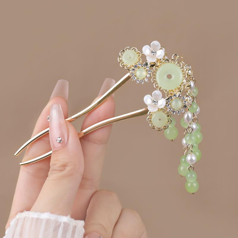 髪飾り レディース 古風 翡翠緑 花 平安結び タッセル かんざし 歩揺 アップヘア 簪 ヘアアクセサリー チャイナ風 伝統モチーフ 揺れるデザイン 女性用 装飾品