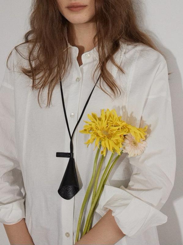 Shirts - レディース シャツ ブラウス バックボタン ウエストマーク 細見え 体型カバー 上品 きれいめ 大人可愛い 通勤 オフィス カジュアル 春 秋 無地