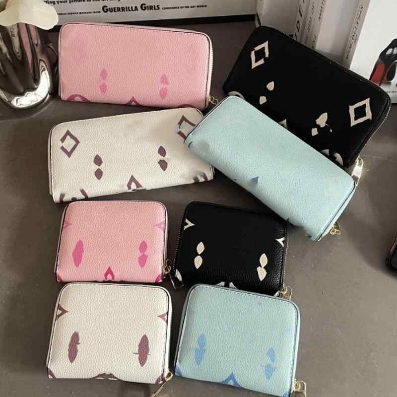 Rakuten - 財布 男女兼用 シンプル 高級感 レザー ジッパー 掛けフック カードケース 小銭入れ キーケース ファッション