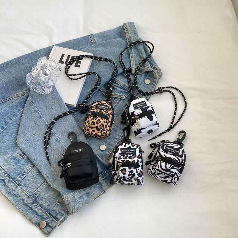 ミニバッグ レディース 斜めがけ 小型 零錢入れ 鍵入れ イヤホン収納 個性的 ポーチ 多機能 持ち運び ..