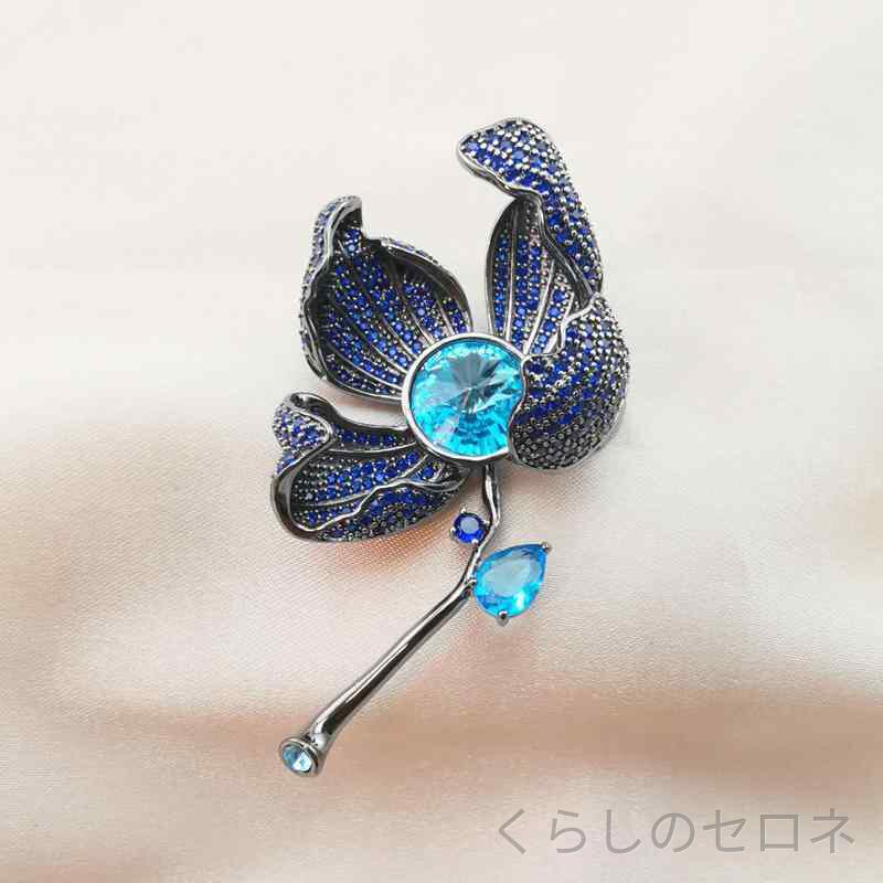 ・素材: 銅・形状: 花卉・加工: 電鍍・色: ブルー・デザイン要素: 花朵・機能: 装飾、二用・スタイル: 中国風・スタイル分類: 文艺復古・対象: 女性・種類: ブローチ・流行要素分類: 植物花卉