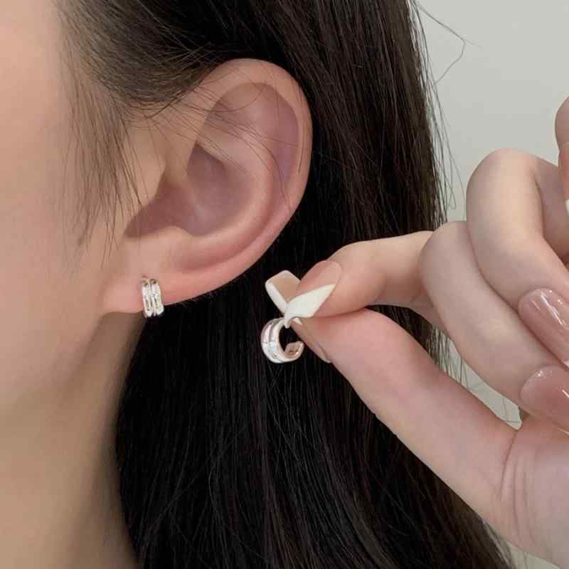 Dine Al - イヤリング ピアス レディース 純銀 二層幾何学 韓国風 ファッション シンプル 光沢面 小衆 高級感 デザイン スタッド アクセサリー 耳飾り ジュエリー