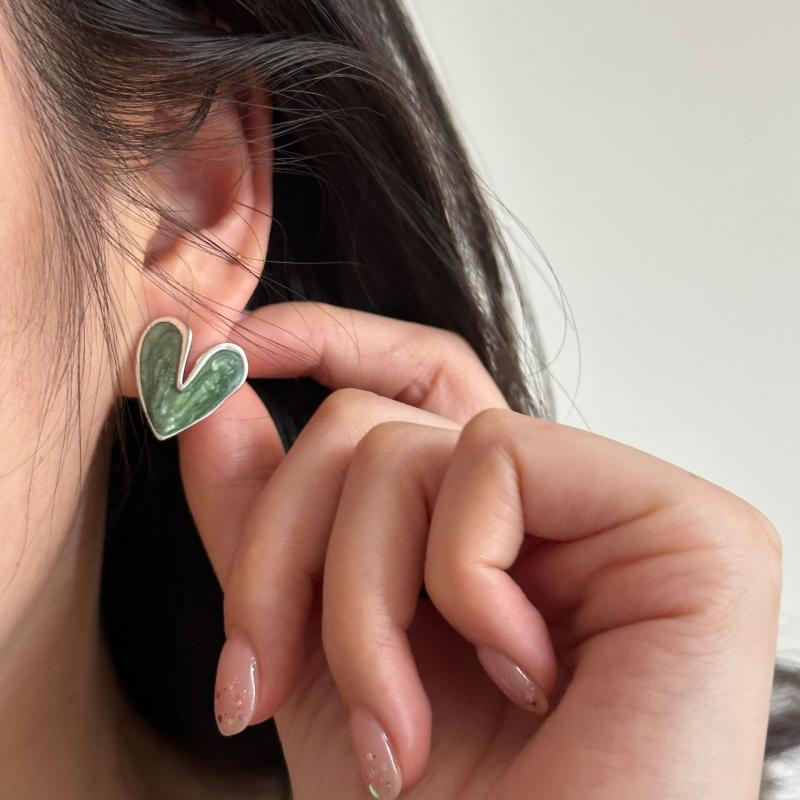 ピアス レディース ハート型 ビッグハート ピンクハート 光沢加工 純銀 春夏 韓国風 トレンド スタイリ..