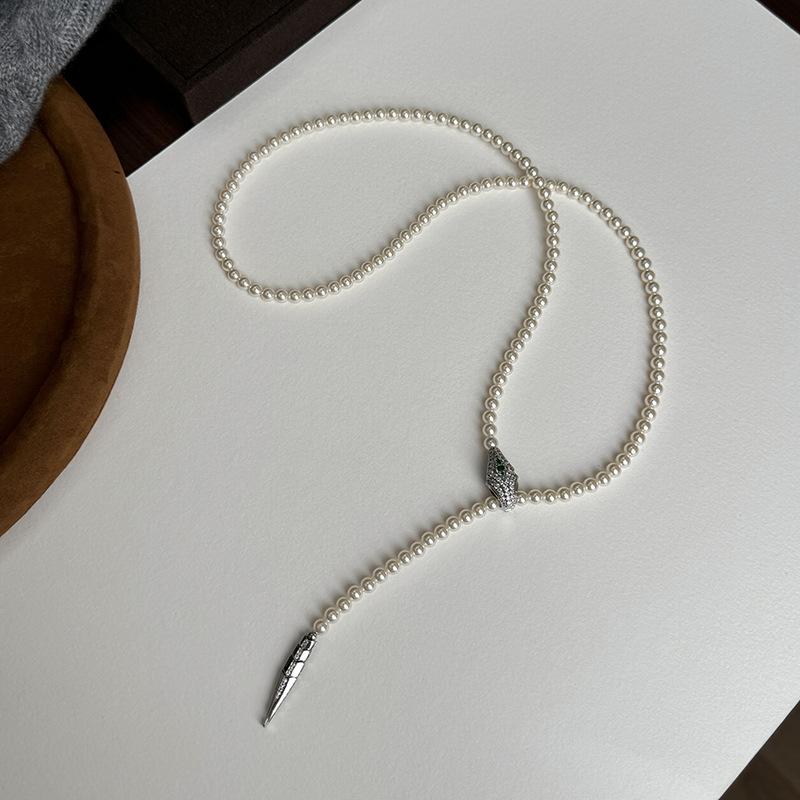 Clover - ネックレス レディース 秋冬 真珠 ビーズ ロングチェーン グレー 蛇モチーフ セーター アクセサリー レイヤード コーディネート シンプル デザイン 日常使い ギフト アイテム スタイリッシュ ジュエリー 女性用 長さ調整 可能 軽量 素材 天然石 風