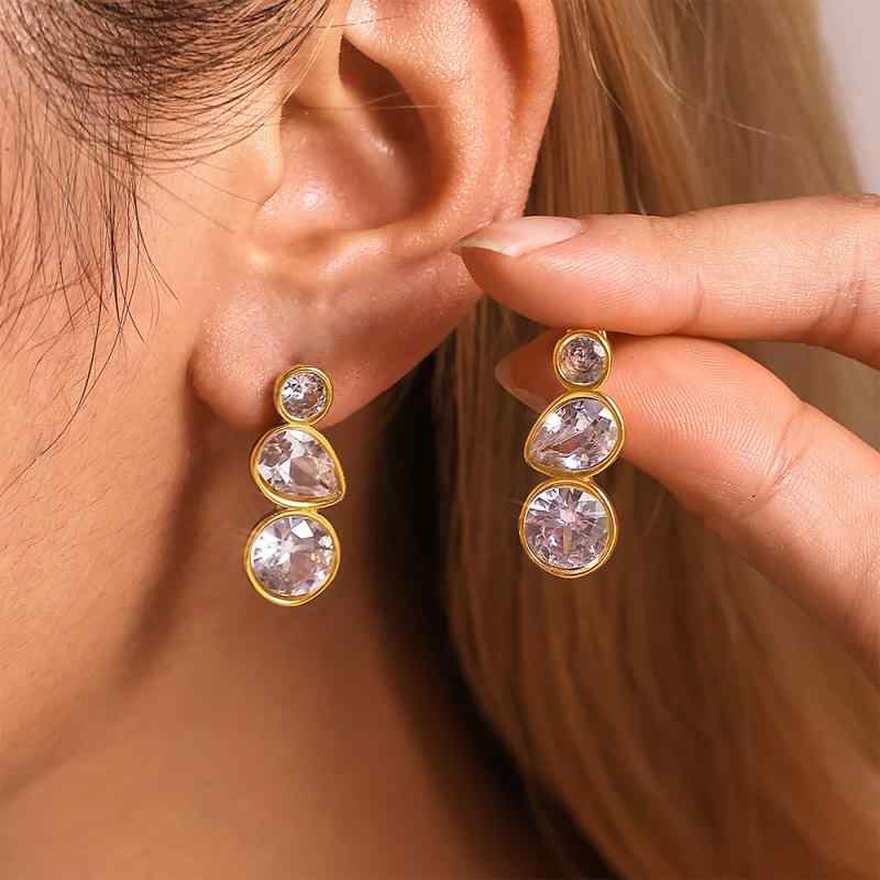 Freshwater Pearl - イヤリング レディース シンプル ジオメトリック 水滴型 ジルコニア 嵌め込み ステンレス 18Kゴールド 色落ちしない 耳飾り 女性用 アクセサリー ファッション 日常使い ギフト スタイリッシュ モダン 輝き 軽量 耐久性 高品質 トレンド コーディ