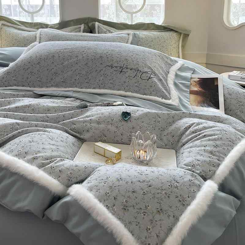 キッズ パジャマ 秋冬 保暖 加厚 起毛 綿 4点セット デジタルプリント 切り替え 部屋着 安全素材 暖か 吸湿 速乾 通年対応 かわいい 柄 ハイネック ロング丈 フルセット