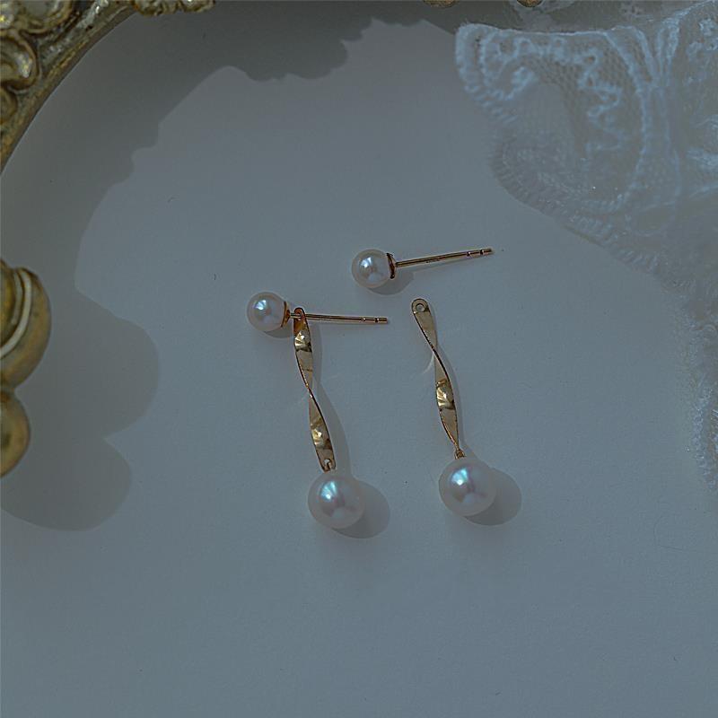 Cubic Zirconia - イヤリング レディース パール 韓国風 デザイン 個性 取り外し可能 色褪せない 耐久性 シンプル アクセサリー 日常使い ギフト向き 軽量 スタイリッシュ モダン トレンド コーディネート 耳元 装飾 女性向け ファッション アイテム