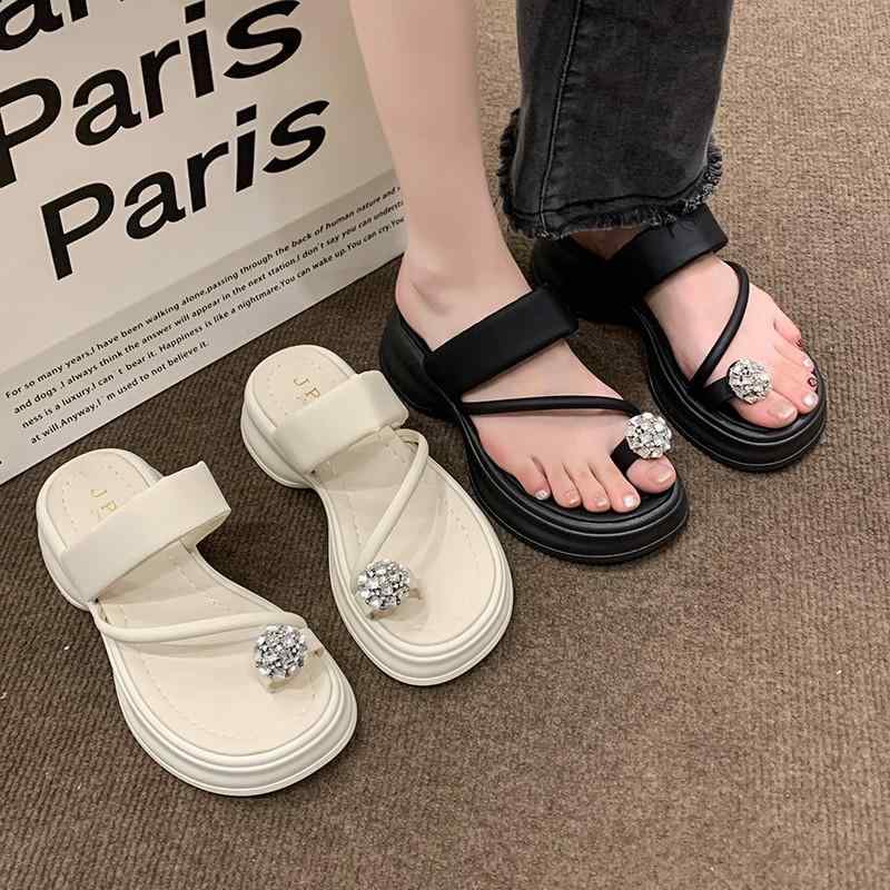 サンダル レディース 春夏 ビーチサンダル 厚底 つま先カバー 水晶装飾 ラインストーン スパンコール 海辺用 屋外着用 夏用 女性用 軽量 快適 歩きやすい デザイン