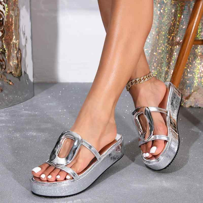 サンダル レディース 春夏 厚底 ラウンドトゥ 上品 ファッション 外出用 クッション ビーチサンダル ス..