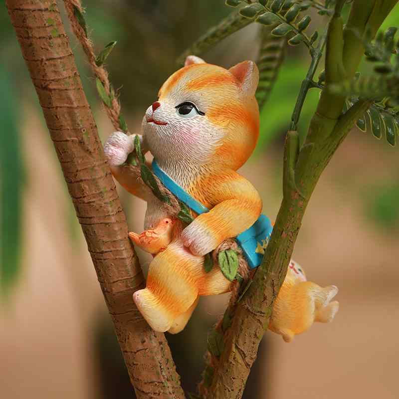 ガーデンオーナメント 置物 猫 ネコ ハンギング プランター飾り 樹脂製 レジン 吊り下げ 園芸用品 かわいい 庭 ベランダ 装飾 ガーデニング 雑貨 小物 景観 エクステリア アニマル オブジェ 庭造り ミニチュア