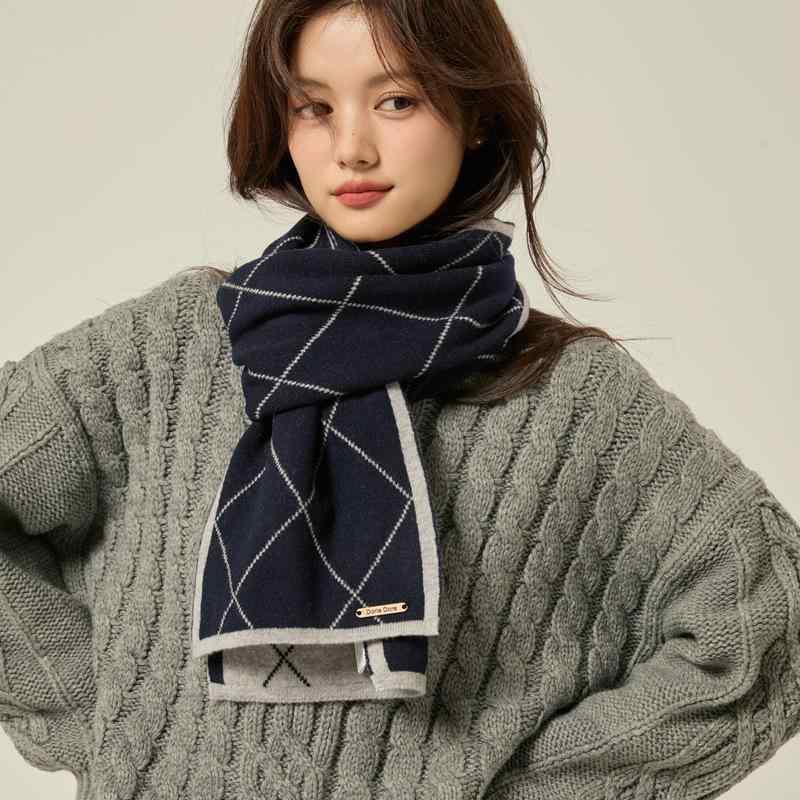 キャピタル　縮絨ウール マフラー　ストール　バタフライ柄　ピンク　ユニセックス キャピタル 縮絨ウール マフラー ストール バタフライ柄 ピンク ユニ