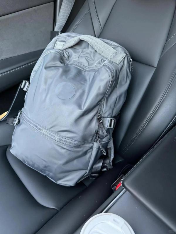 リュックサック 男女兼用 ユニセックス ノートPC対応 防水 大容量 22L 通勤用 通学用 学生用 旅行用 ヨ..