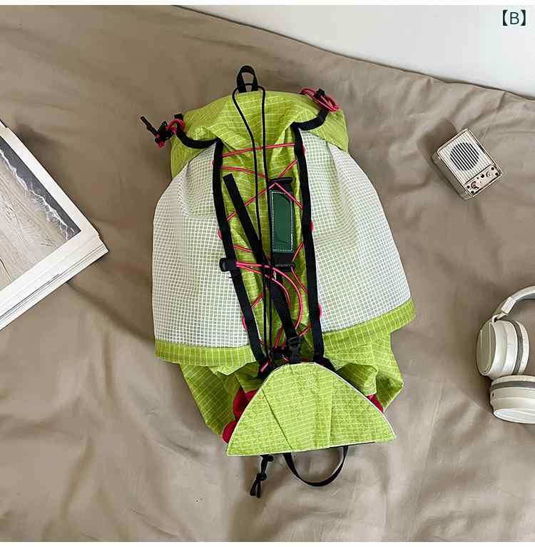 リュックサック レディース アウトドア 登山 徒歩 旅行 軽量 防水 大学生用 パソコン対応 スポーツ デイパック ハイキング バックパック 防滴 軽便 キャンパスバッグ ツーリング ハイク トレッキング 日常使い 耐久性 通学 散策