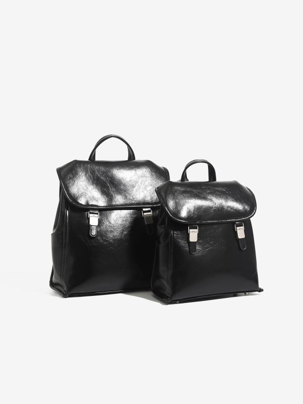 バックパック 男女兼用 高級感 学院風 大容量 通勤用 ノートPC収納 軽便 ビジネスバッグ スクールバッ..