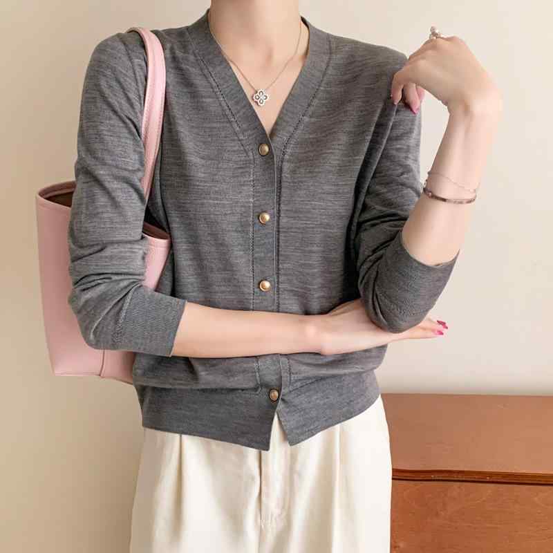 カーディガン レディース 秋冬 長袖 Vネック ゆったり 薄手 軽量 精紡 純羊毛 ニット 洗濯機洗い イン..