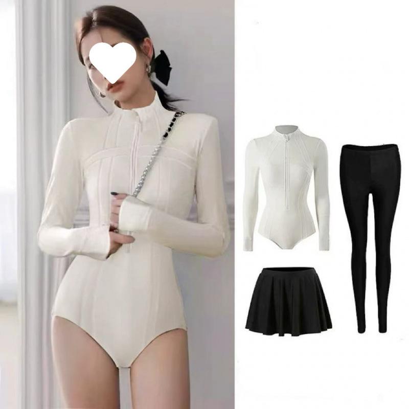 ・性別: 女性・対象年齢: シニア・スタイル: 分体水着・機能: 速乾,保守的・カップパッド: あり・アンダーワイヤー: なし・表素材: ナイロン・表素材成分: ビニロン 81-90%・カラー: 白,黒,黒パンツスカート,白パンツスカート3点セット,黒パンツスカート3点セット・サイズ: M,L,XL,2XL・袖丈: 長袖