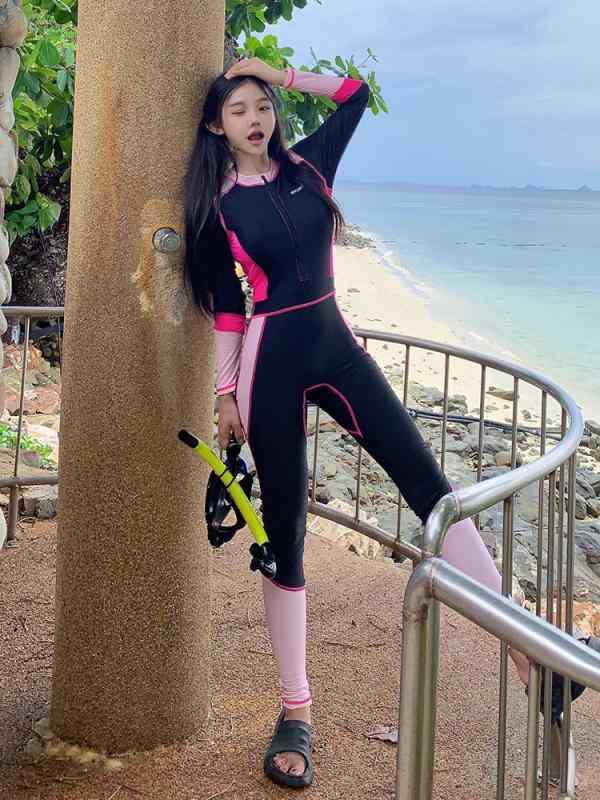 ・素材: ナイロン・機能: 速乾・柄: 配色・対象性別: 女性・対象年齢: 成人・使用シーン: スイミング、ウォータースポーツ・サイズ: M,L,XL,XXL・対象スポーツ: ダイビング