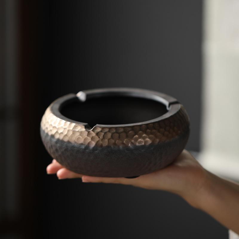 セラミック 灰皿 陶器 家用 耐衝撃 風防 レトロ スタイル クリエイティブ 個性的 デザイン ベッドサイ..