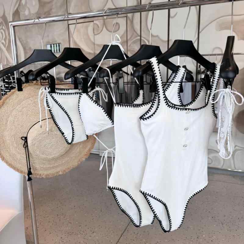 ワンピース水着 レディース 温泉水着 学生用 刺繍 美しい背中 スリム効果 シンプル 単色 胸パッド付き 春夏 連体 ボディシェイプ スイムウェア 旅行 リゾート プール