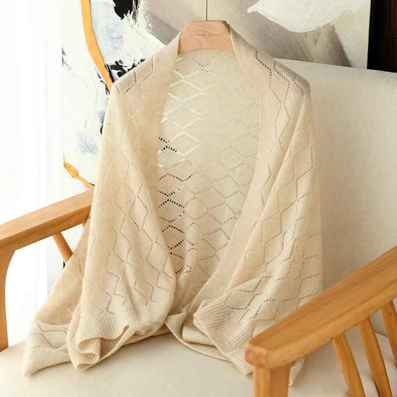 ショール レディース カシミヤ ケープ スカーフ レース 加工 多機能 秋冬 女性用 暖か 軽量 首元 防寒 アクセサリー 巻き方 自由 柔らか 肌触り 良い ギフト 対応 日常使い コーディネート