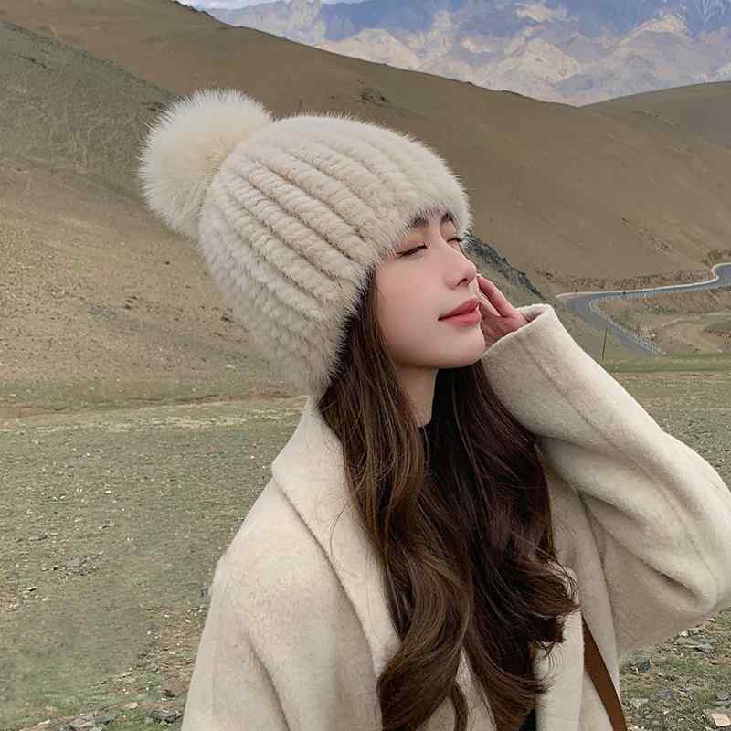 ・素材: アクリル・色: 白,ワインレッド,黒,ブラウン,オフホワイト,クロスミンク,ライトブラウン,ブルーグレー,グレー,ライトベージュ・サイズ: フリーサイズ・伸縮性: 高伸縮・機能: 保温・クラウン形状: ベル型・つば形状: つばなし...