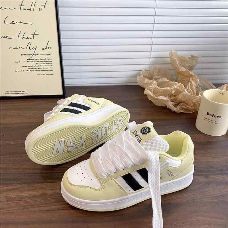 スニーカー レディース 秋冬 パン型 白 韓国風 カジュアル 多用途 ニッチ コーデ 百搭 板鞋 休闲 国潮 ..