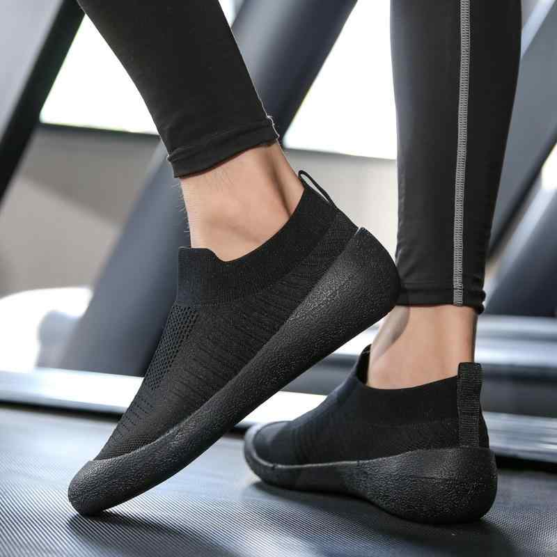 室内シューズ 男女兼用 フィットネス 軽量 通気性 フライニット ソックスシューズ ソフトソール スリッポン 渓流トレッキングシューズ