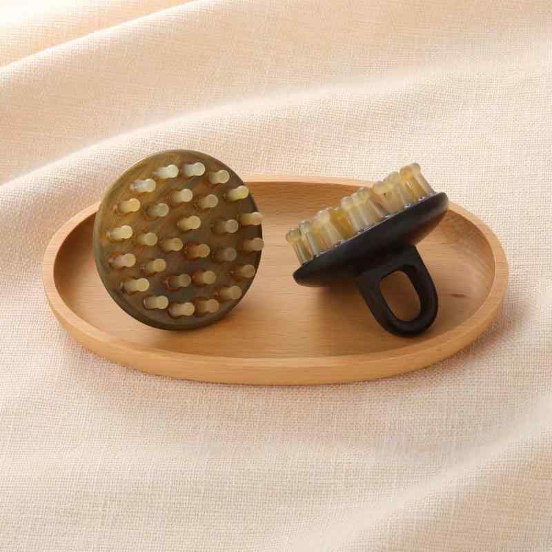 ・素材: 牛角・仕様: 19歯黒,19歯緑,28歯黒,28歯緑