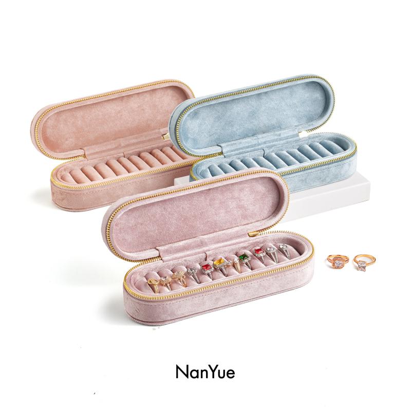 ・素材: ベルベット・形状: 楕円長方形・タイプ: リング用ジッパーバッグ・カラー: G118,G96,G86,G80,G119,G116