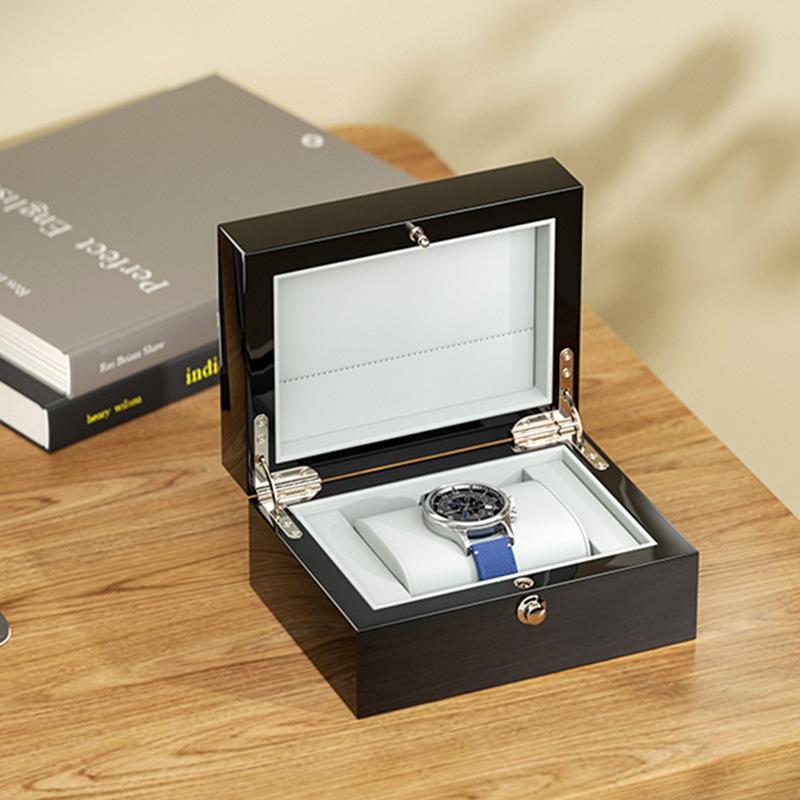 ・素材: 木質・カラー: 黒・仕様: 円形ロック時計箱・用途: 時計包装