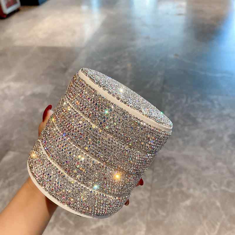 ジュエリーボックス 丸型 高級感 ジルコニア 装飾 アクセサリー 収納 ネックレス リング イヤリング 軽奢 デザイン 女性用 日常使い 整理整頓 コンパクト スタイリッシュ