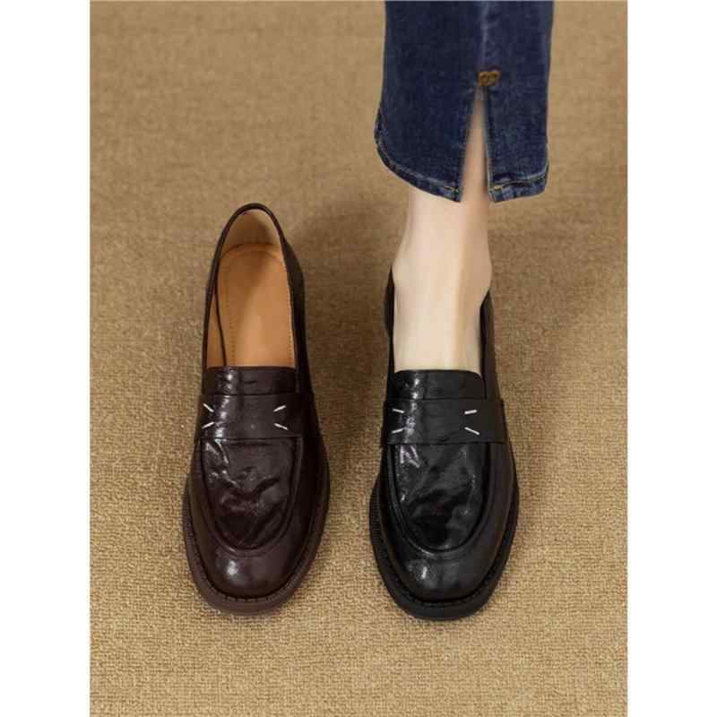 レディース 春夏 ローファーシューズ ミドルヒール チャンキーヒール ラウンドトゥ レトロ プリーツ 柔..