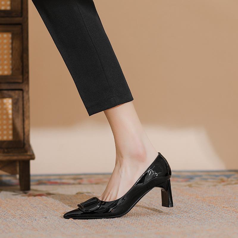 パンプス レディース 通勤 太ヒール ポインテッドトゥ 光沢レザー 柔らか羊革 浅口 足疲れにくい 快適 ワークシューズ オフィス 単鞋 軟皮 粗跟 高跟鞋 羊皮 工作 尖頭