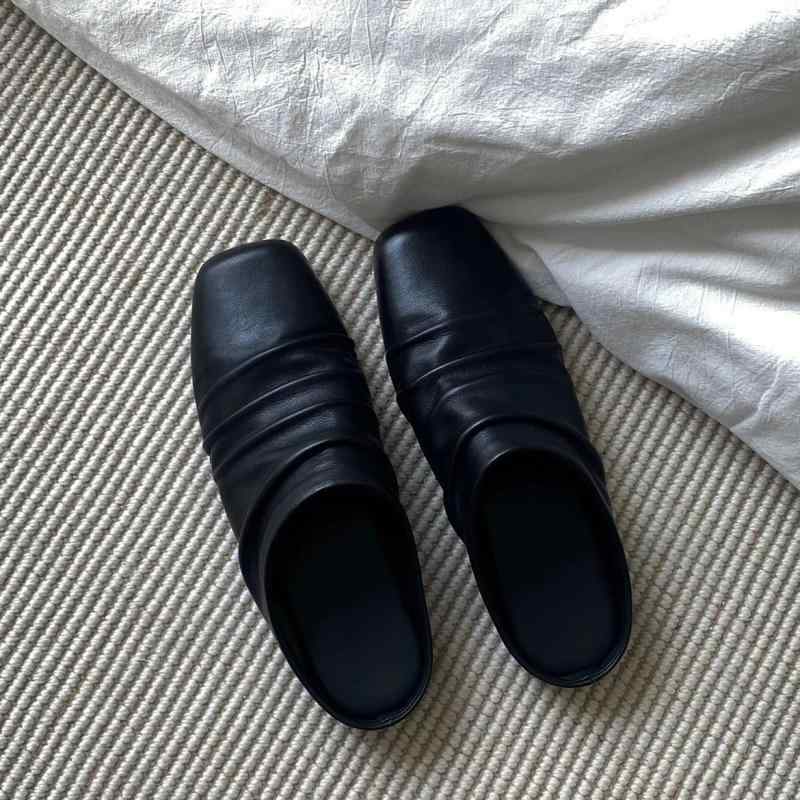 サンダル レディース スクエアトゥ 包頭 2way プリーツ加工 ブラック 羊皮風 ローファー 外出用 軽量 ..