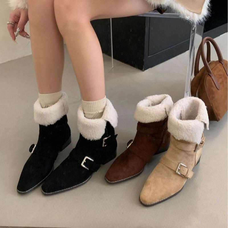 ・機能: 滑り止め,保温,フィット・アッパー素材: カウレザースエード・アウトソール素材: ラバー・シャフト高さ: ミッド・トゥ形状: ポインテッドトゥ・ヒール形状: 厚底・ヒール高さ: 3cm・ライニング素材: ウール・スタイル: レトロ...