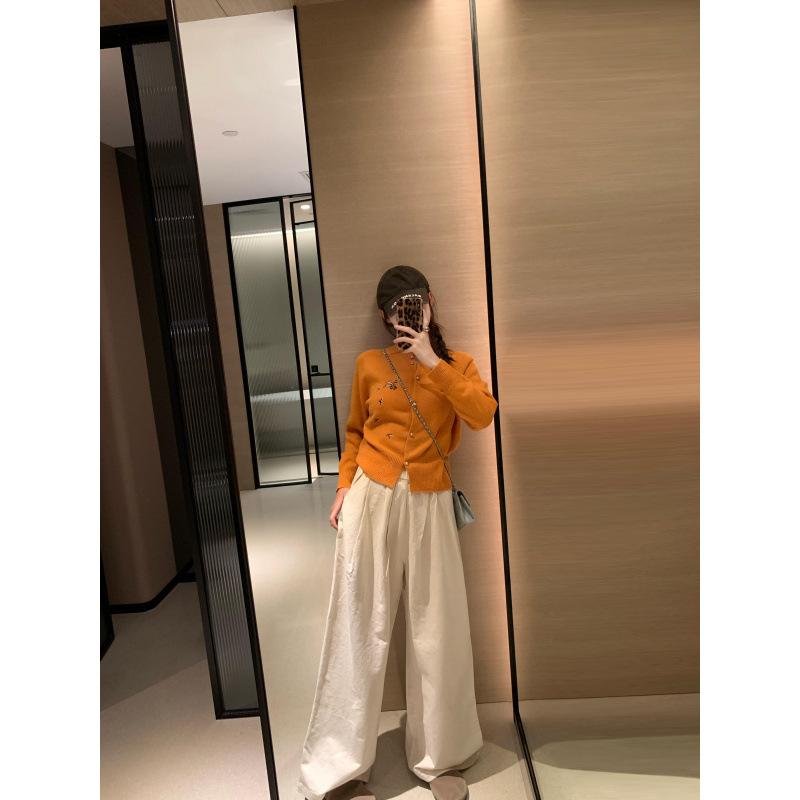 カーディガン レディース 秋冬 ニット 刺繍 ショート丈 オレンジ 韓国風 ラフスタイル 雰囲気 トップス コーディネート セーター アウター