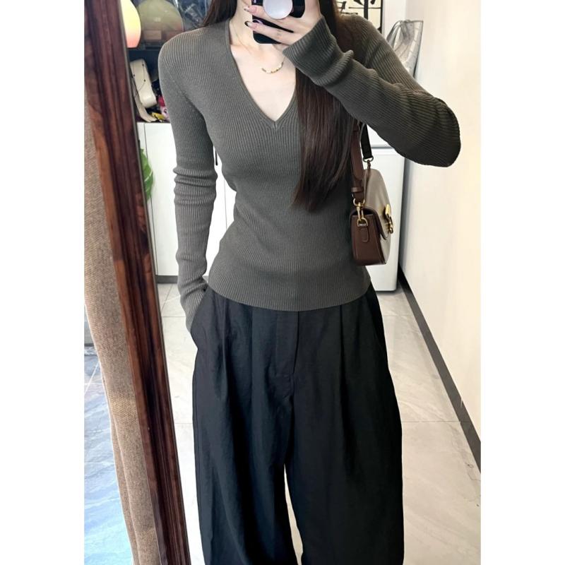 ・生地: ポリエステル・シルエット: スリム・袖形状: 普通袖・襟形状: Vネック・袖丈: 長袖・着丈: ミドル(50-65cm)・色: ダークグレー・サイズ: S,M,L・スタイル: 通勤