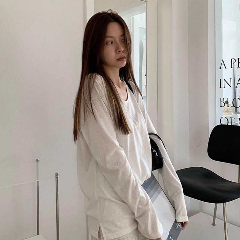 レディース 長袖Tシャツ Uネック リラックススタイル ベースレイヤー レイヤリング デザインスリット 接触冷感 吸湿速乾 白色 春秋