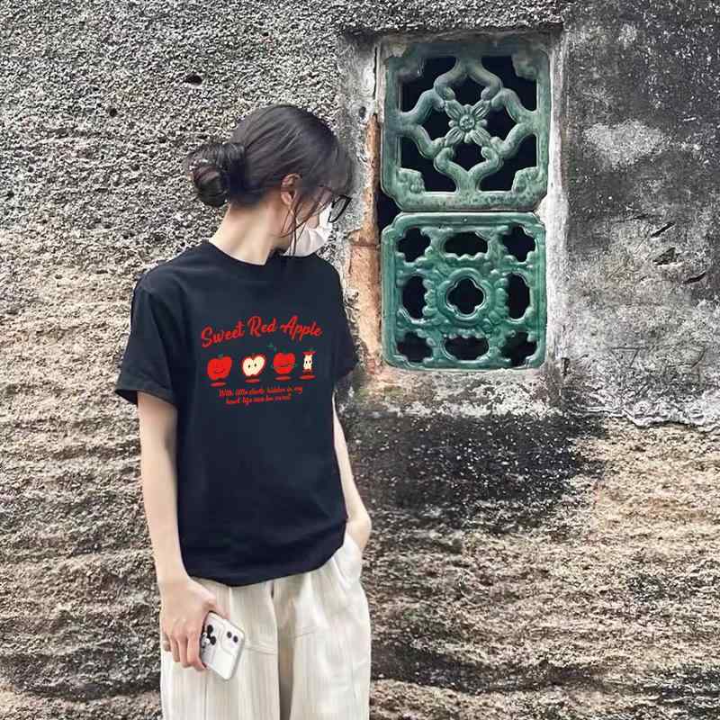 Tシャツ レディース 春夏 ゆったり プリント 綿 半袖 正肩 インナー トップス アメリカンスタイル 若々しい ルーズフィット ベースレイ..