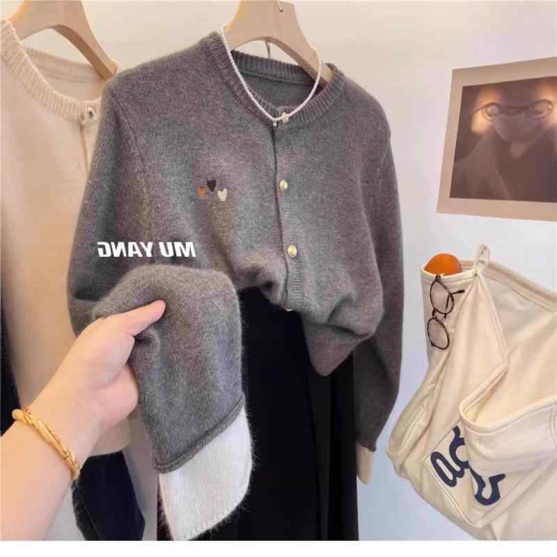 カーディガン レディース ニット 刺繍 丸首 フェイクツーピース 秋冬 レイヤード アウター スタイリッシュ 若々しい エレガント 暖か 軽量 吸湿速乾