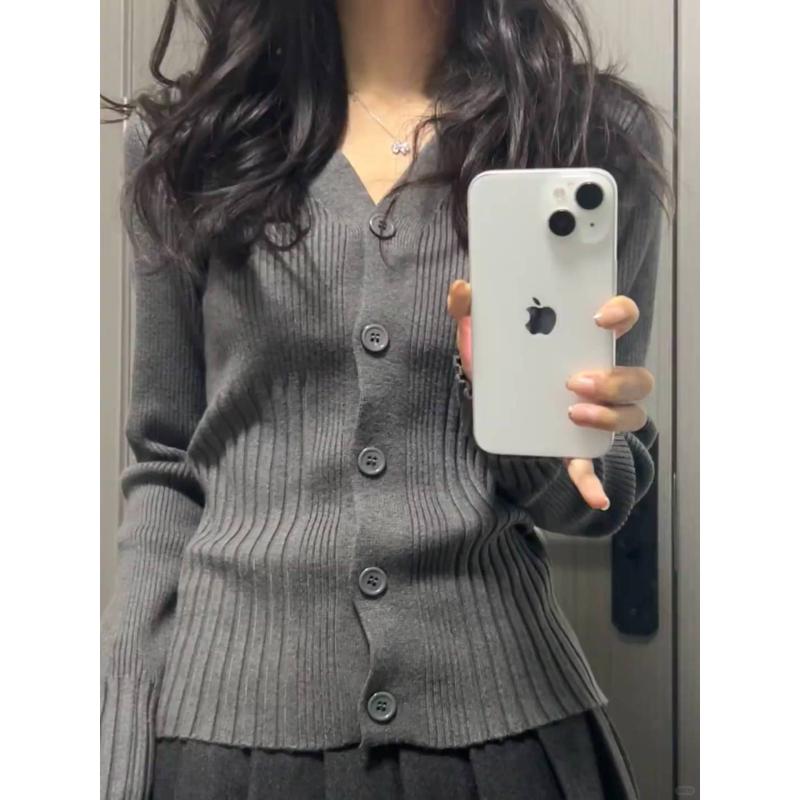 ・素材: ポリエステル・厚み: 中厚・款式: ベーシック款・袖型: 通常袖・襟型: Vネック・袖丈: 長袖・流行要素: 単色・加工: ノーアイロン処理・色: ダークグレー・サイズ: S,M,L・着用方法: プルオーバー・スタイル: 通勤風