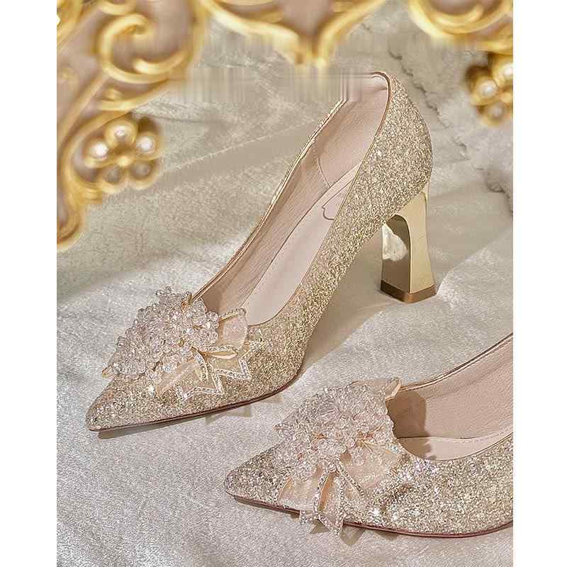Rakuten - ウェディングシューズ レディース 秋冬 チャンキーヒール クリスタル 疲れにくい 結婚式 ブライダル ハイヒール 婚約パーティー 足元安定 軽量設計 ガラス調 ドレスコーデ 女性用 フォーマルシューズ スタイリッシュ 歩きやすい ブライズメイド セレモニ