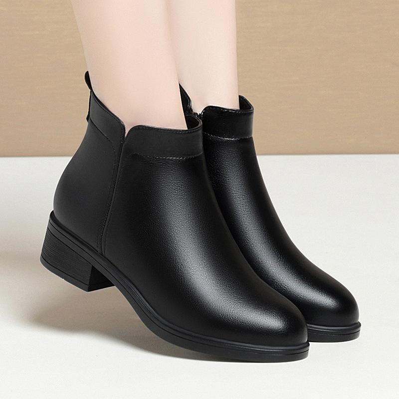 ・表素材: 二層牛革・底素材: ゴム・対象性別: 女性・スタイル: シンプル・トゥ形状: ラウンドトゥ・ヒール形状: ブロックヒール・ヒール高: 3-5cm・機能: 防水, 防滑, 保温, 耐摩耗, 衝撃吸収・筒丈: ミッドカット・厚み: ...