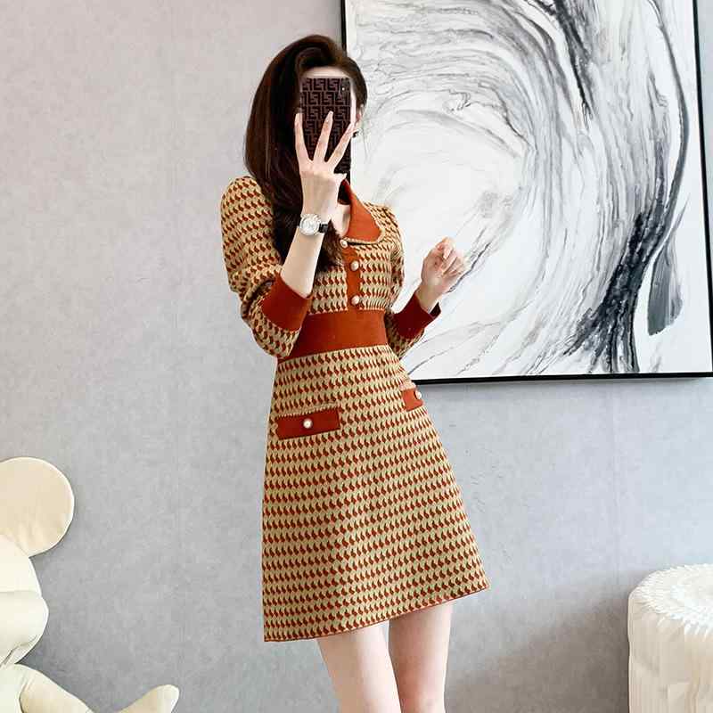 秋冬 レディース ニットワンピース ハイウエスト Aライン 小柄 コーディネート セーター インナースカート 切り替え デザイン 吸湿速乾 軽量 綿素材 ブラック ピンク系