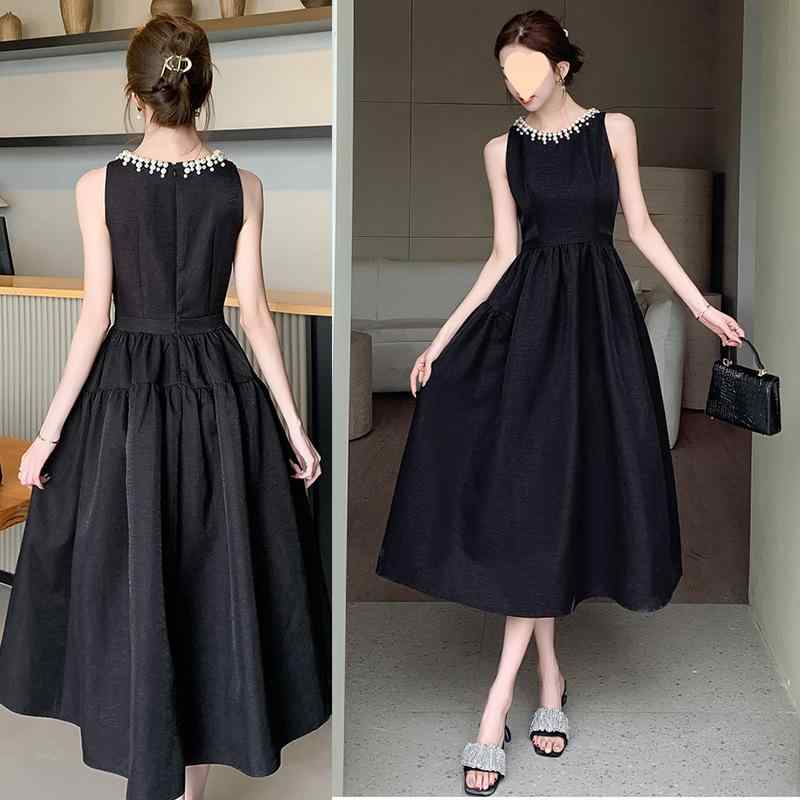 ワンピース レディース 春夏 黒 シンプル 高級感 ストラップレス ミニ 膝丈 軽やか 接触冷感 再生繊維 日常使い 通勤 デート 膝上丈 肩ストラップなし ベーシック スタイリッシュ 女性用 ドレス ブラウス風 スカート 合わせ コーディネート 人気デ