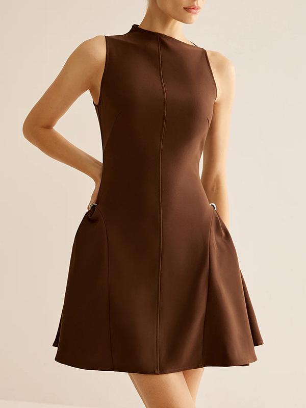 ・素材: ポリエステル80-90%、コットン30%以下・柄: 無地・加工: ギャザー・スカート丈: ショート・スカート型: Aライン・襟型: 半開き襟・袖型: ノースリーブ・ウエスト: ハイウエスト・色: ブラック・サイズ: S,XL・スタ...